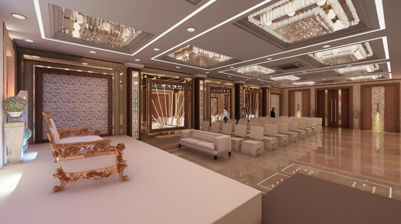 Hotel Olive Crown Lucknow Exterior foto